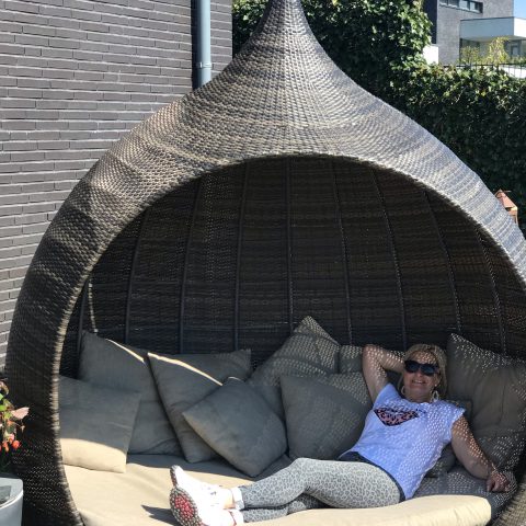 210427 Cocoon, relaxen op ons strandje